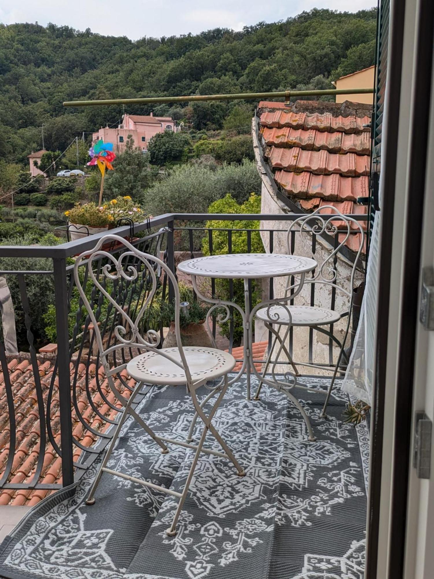 Casa Viola Bed And Breakfast Dimora Di Campagna Calice Ligure Bagian luar foto